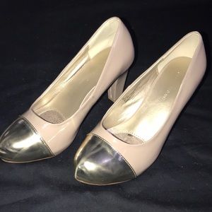 Nude Pump with Gold toe
